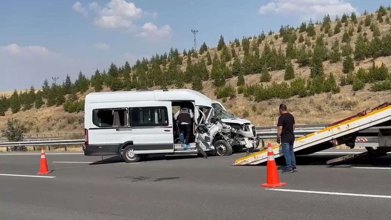 Minibüs Çarpması