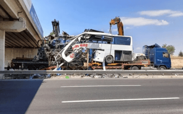 Midibüs‑Kamyon Çarpışması