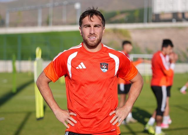 Ozan Can Kökçü serbest gol